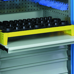 Drawer with double extension slide